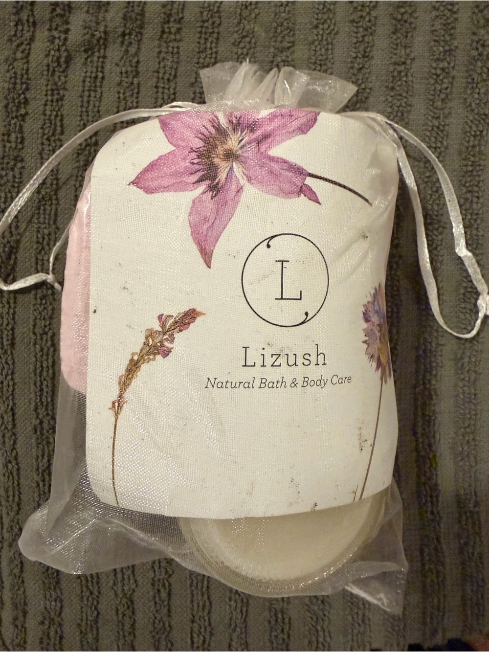 Lizush Natural Bath & Body Care